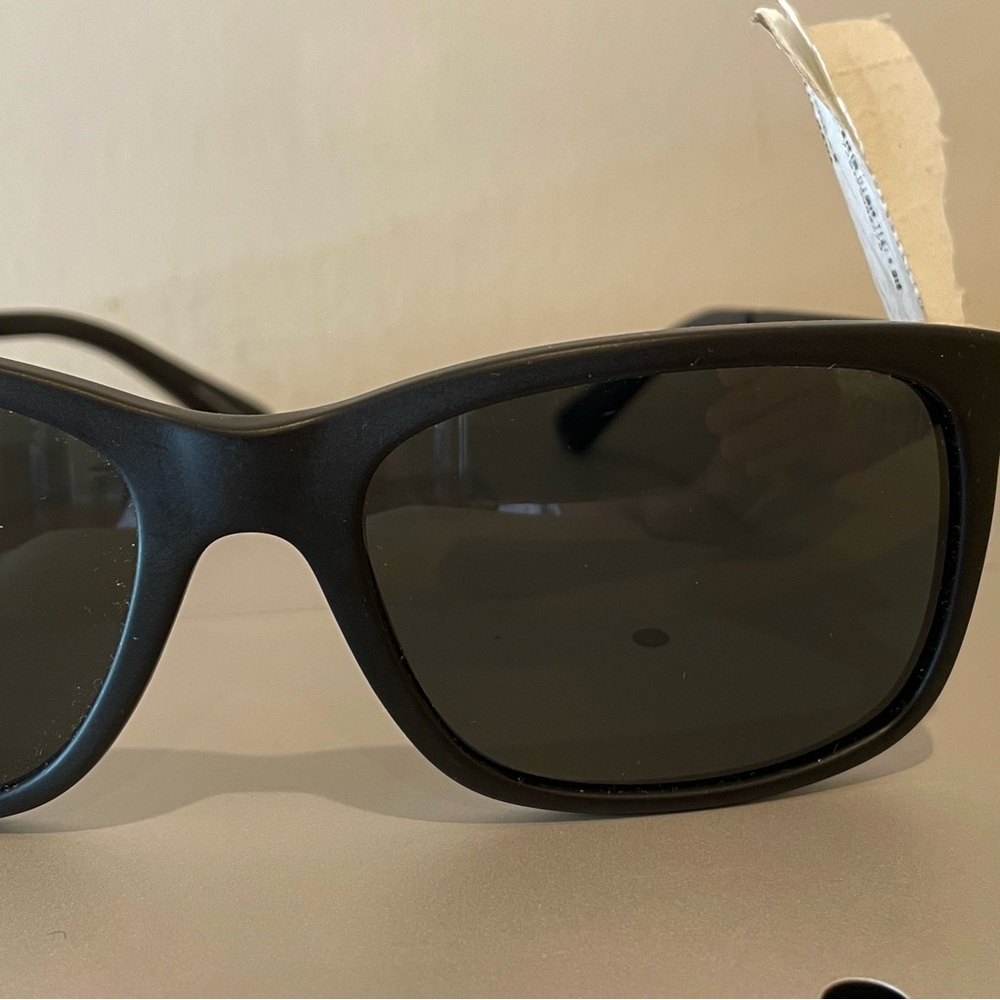 Michael Kors Milo II black sunglasses - Picture 9 of 12